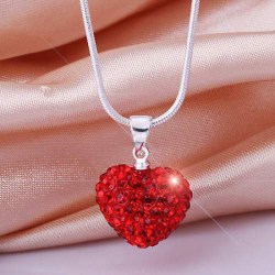 collier saint valentin coeur rouge